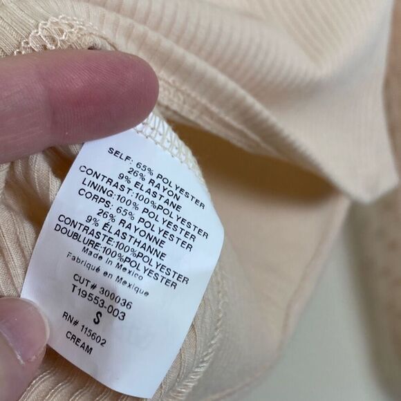 Lush Cream Colored Cropped Top With Polka Dot Lace Sleeves Size Small (G10) - Picture 3 of 8